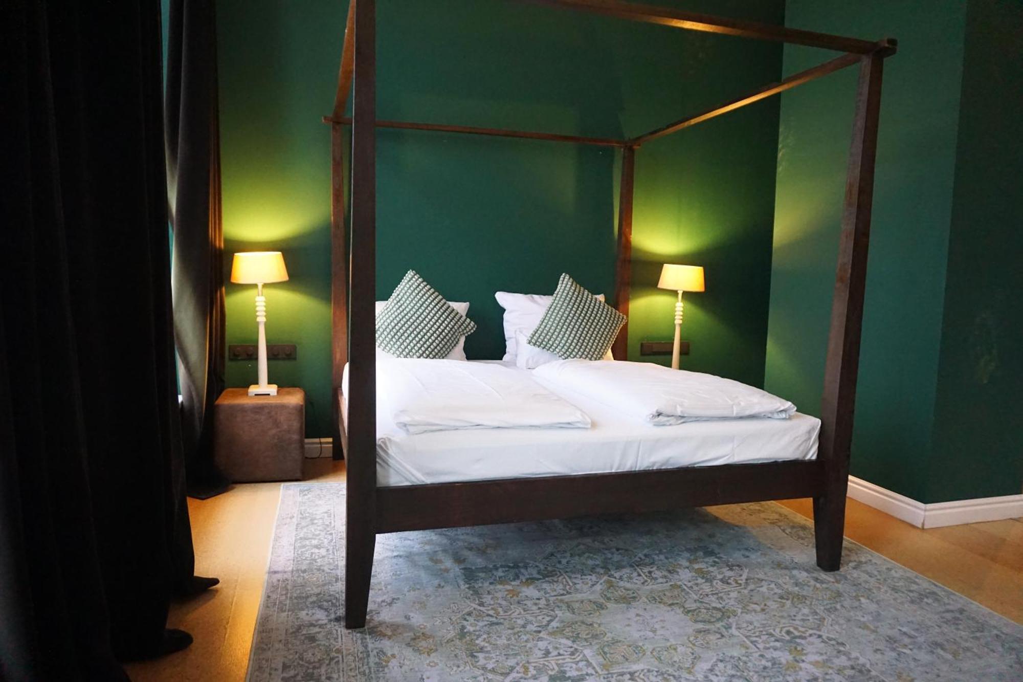 Hotel Bucheneck ลินซ์ อัม ไรน์ ภายนอก รูปภาพ