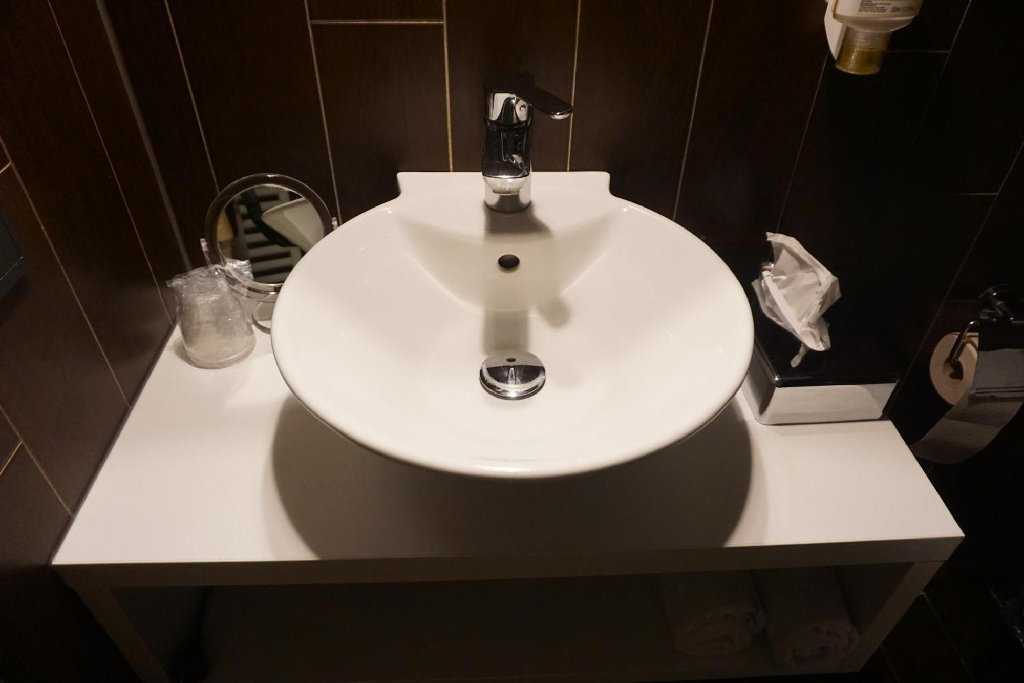 Hotel Bucheneck ลินซ์ อัม ไรน์ ภายนอก รูปภาพ