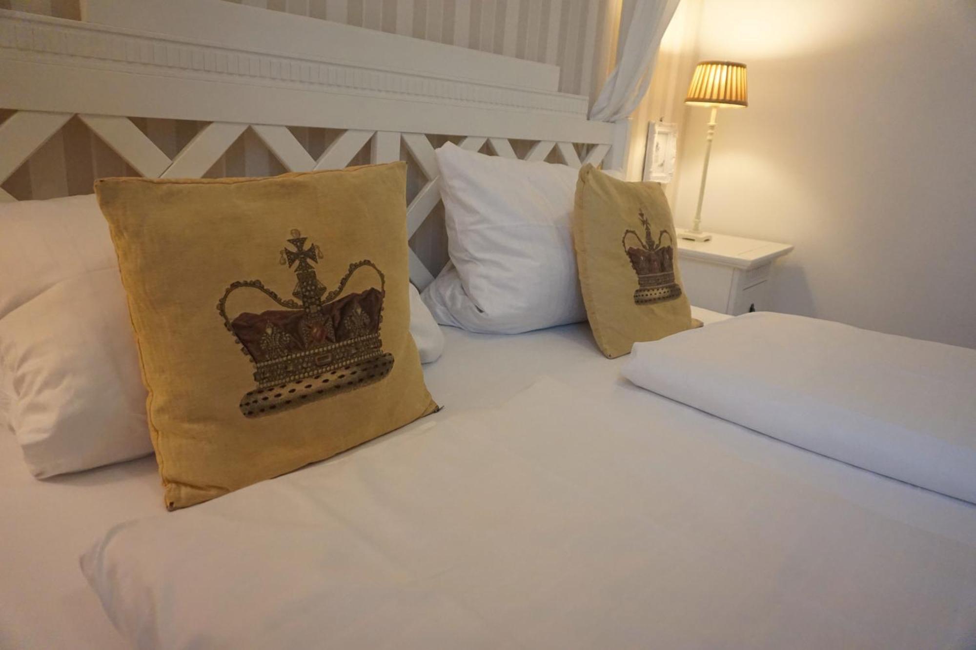 Hotel Bucheneck ลินซ์ อัม ไรน์ ภายนอก รูปภาพ