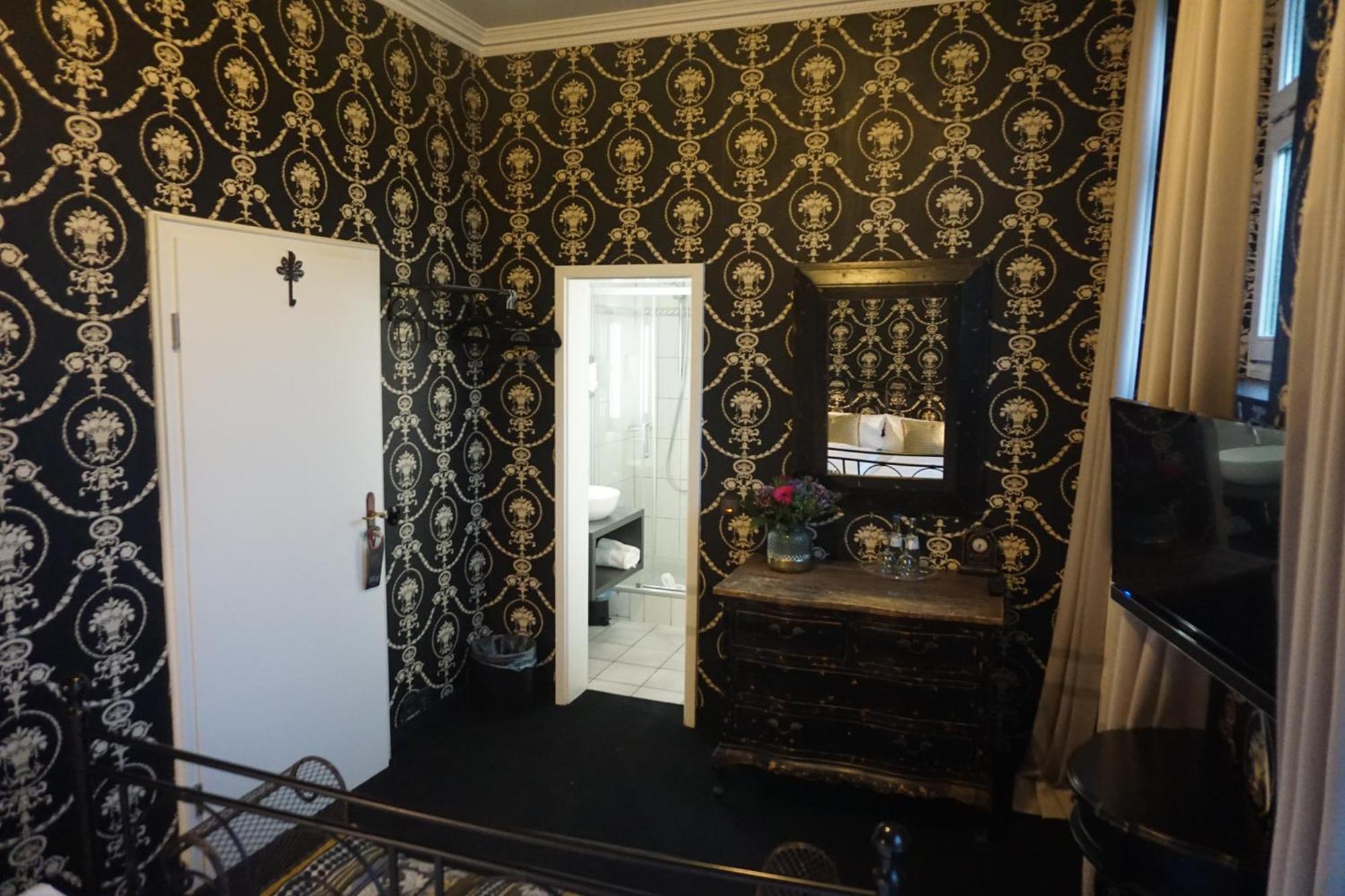 Hotel Bucheneck ลินซ์ อัม ไรน์ ภายนอก รูปภาพ