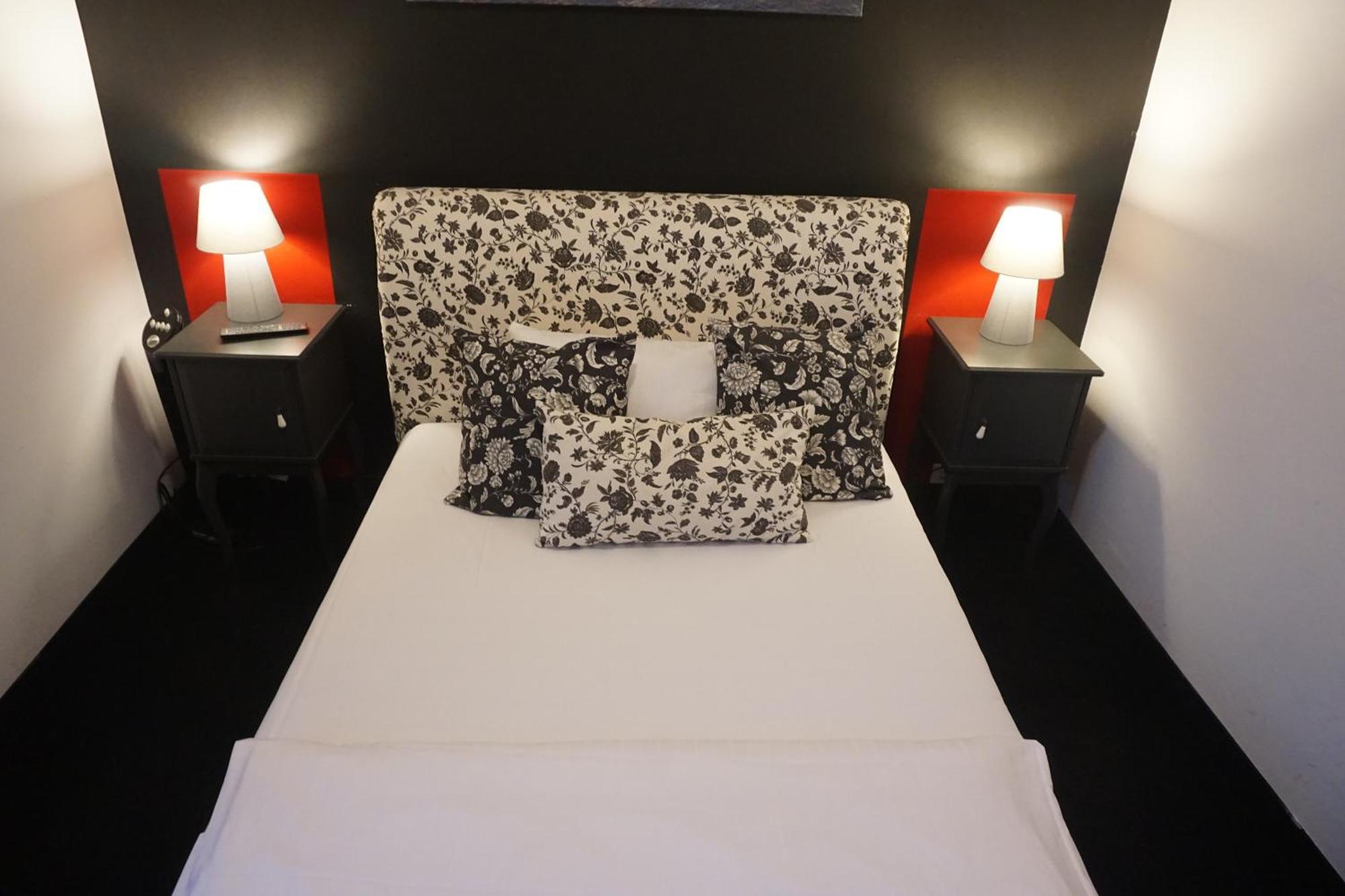 Hotel Bucheneck ลินซ์ อัม ไรน์ ภายนอก รูปภาพ