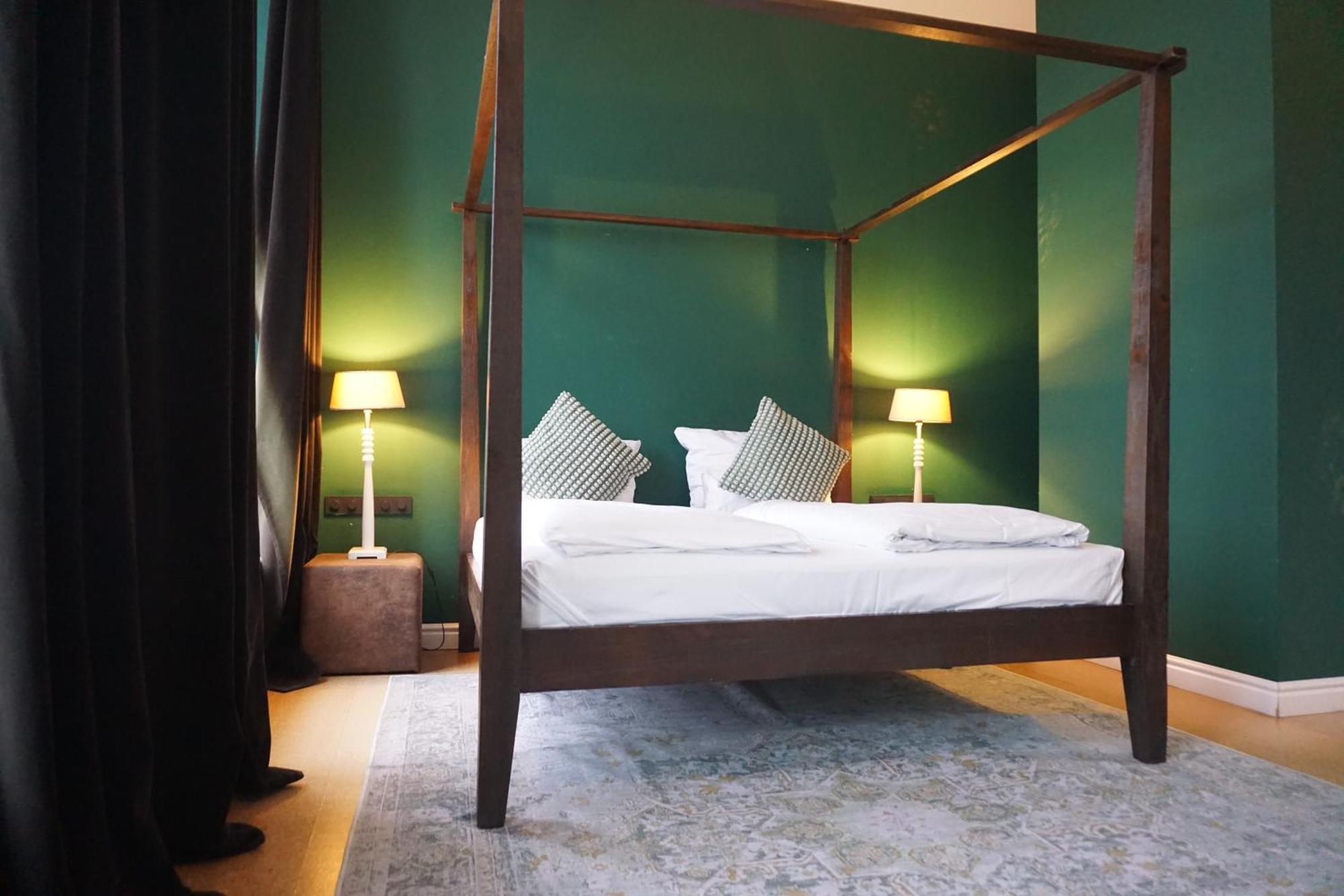 Hotel Bucheneck ลินซ์ อัม ไรน์ ภายนอก รูปภาพ