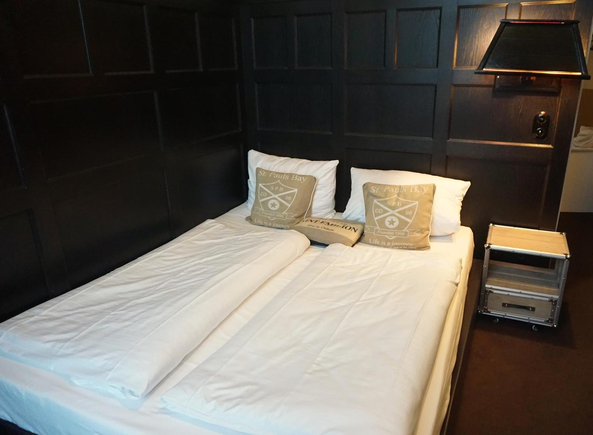 Hotel Bucheneck ลินซ์ อัม ไรน์ ภายนอก รูปภาพ