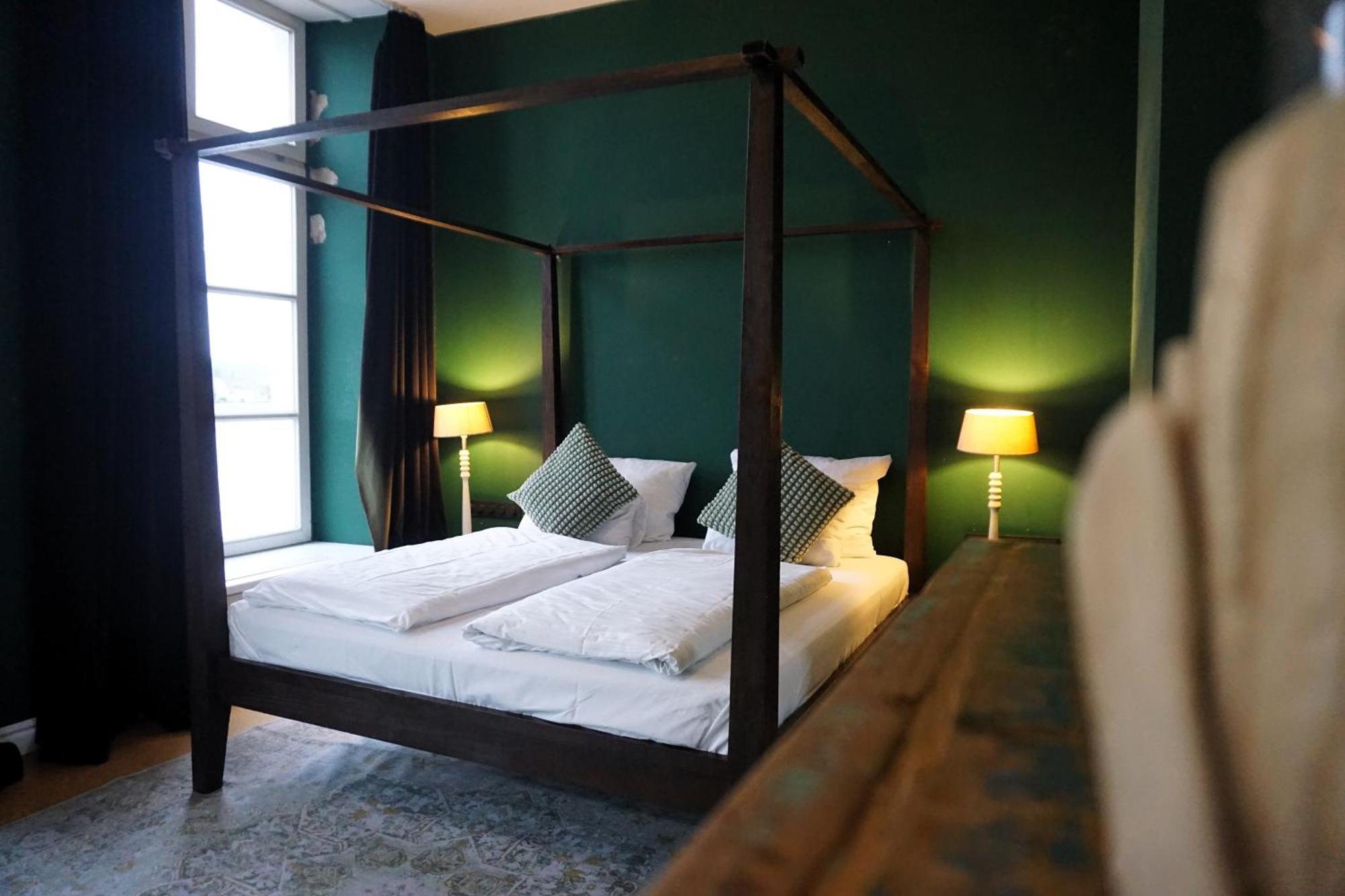 Hotel Bucheneck ลินซ์ อัม ไรน์ ภายนอก รูปภาพ